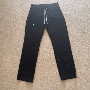 Figs Kade Cargo Scrub Pants